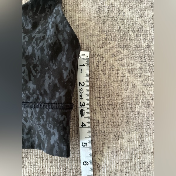 Lululemon Energy Longline Bra Women's Black Patterned Sports Bra Size 2 - Picture 5 of 6